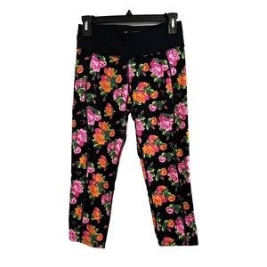 Betsey Johnson Floral Crop Leggings